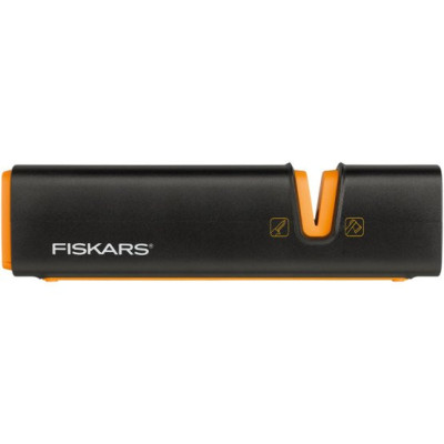 #10780 https://www.fiskars.sk/var/fiskars_main/storage/images/frontpage/products/gardening/axes/xsharp-axe-